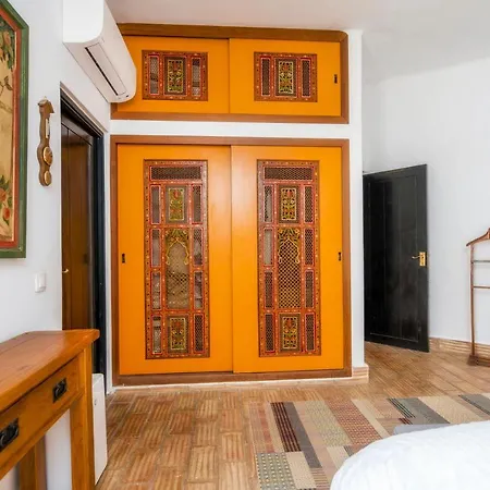 Casa Dos Sobreiros - Golden Triangle - Fully Private 4 Bedroom 300 M2 - Private Pool - 1 Hectare Sculpted Garden -wifi And Air Conditioning - Great For Families * Almancil
